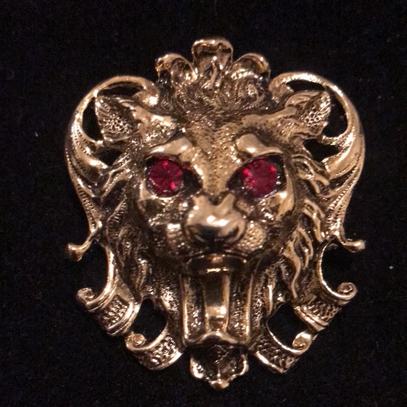 Unique Vintage Lion Brooch with Red Crystal Eyes/ mouth open - Picture 2 of 7